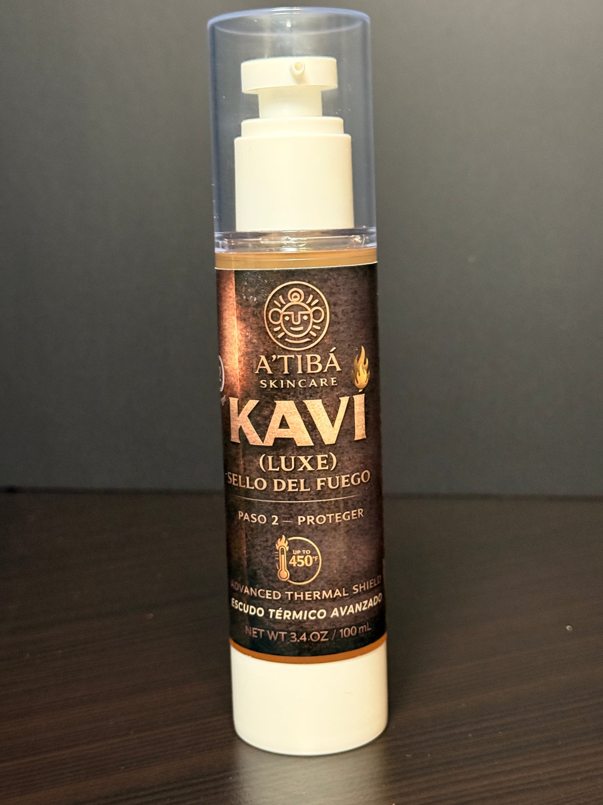 Kaví Luxe Thermal Serum texture — lightweight silky formula